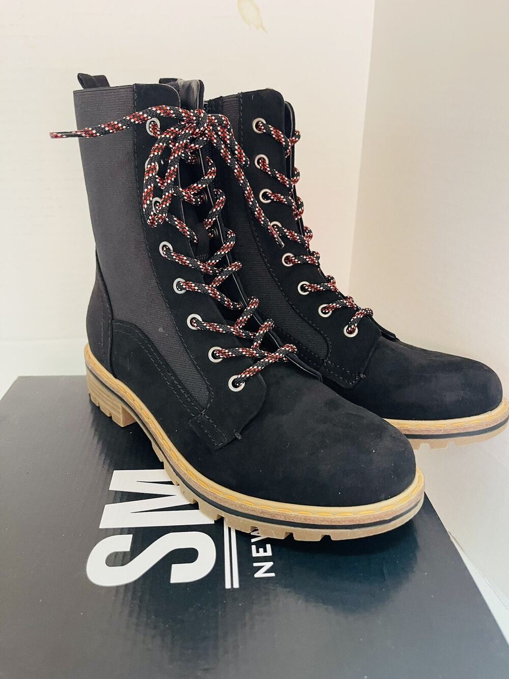 Black Lug Boots Womens 8 1/2 M Combat Textile Upper Lace Up SM New York NEW